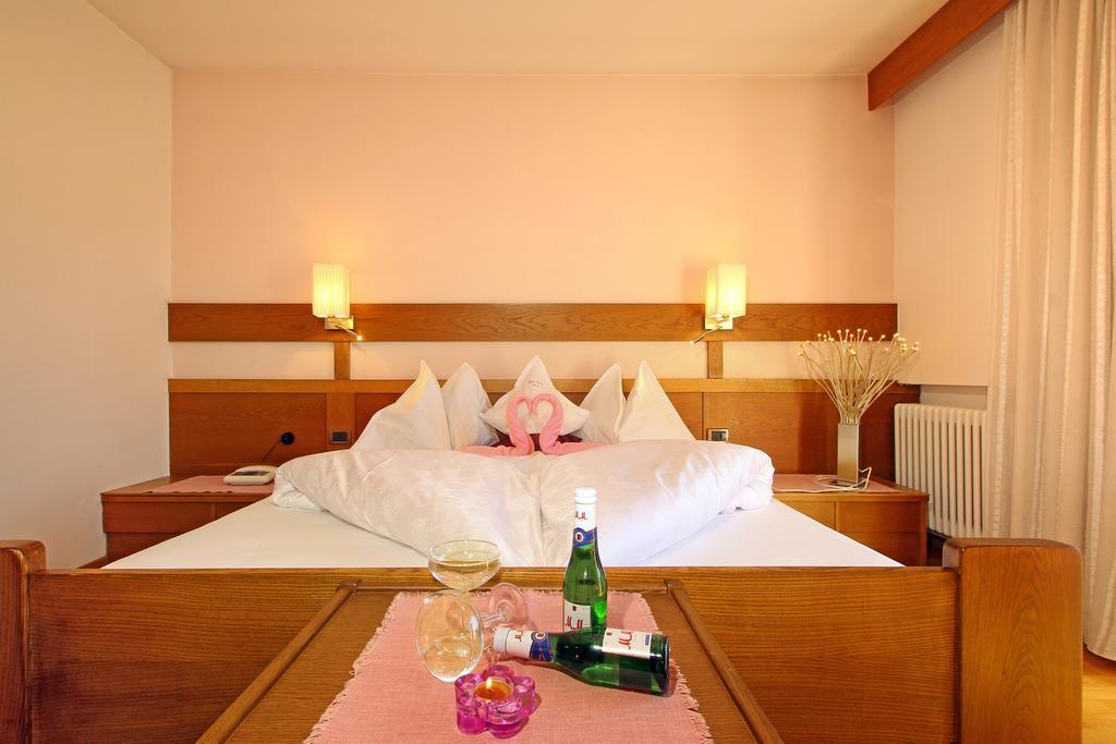 Hotel Garni Savoy كاستيلِروتّو الغرفة الصورة