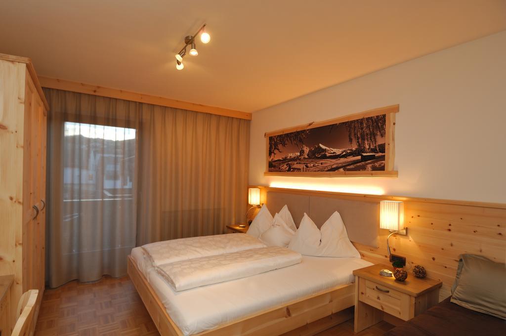 Hotel Garni Savoy كاستيلِروتّو المظهر الخارجي الصورة